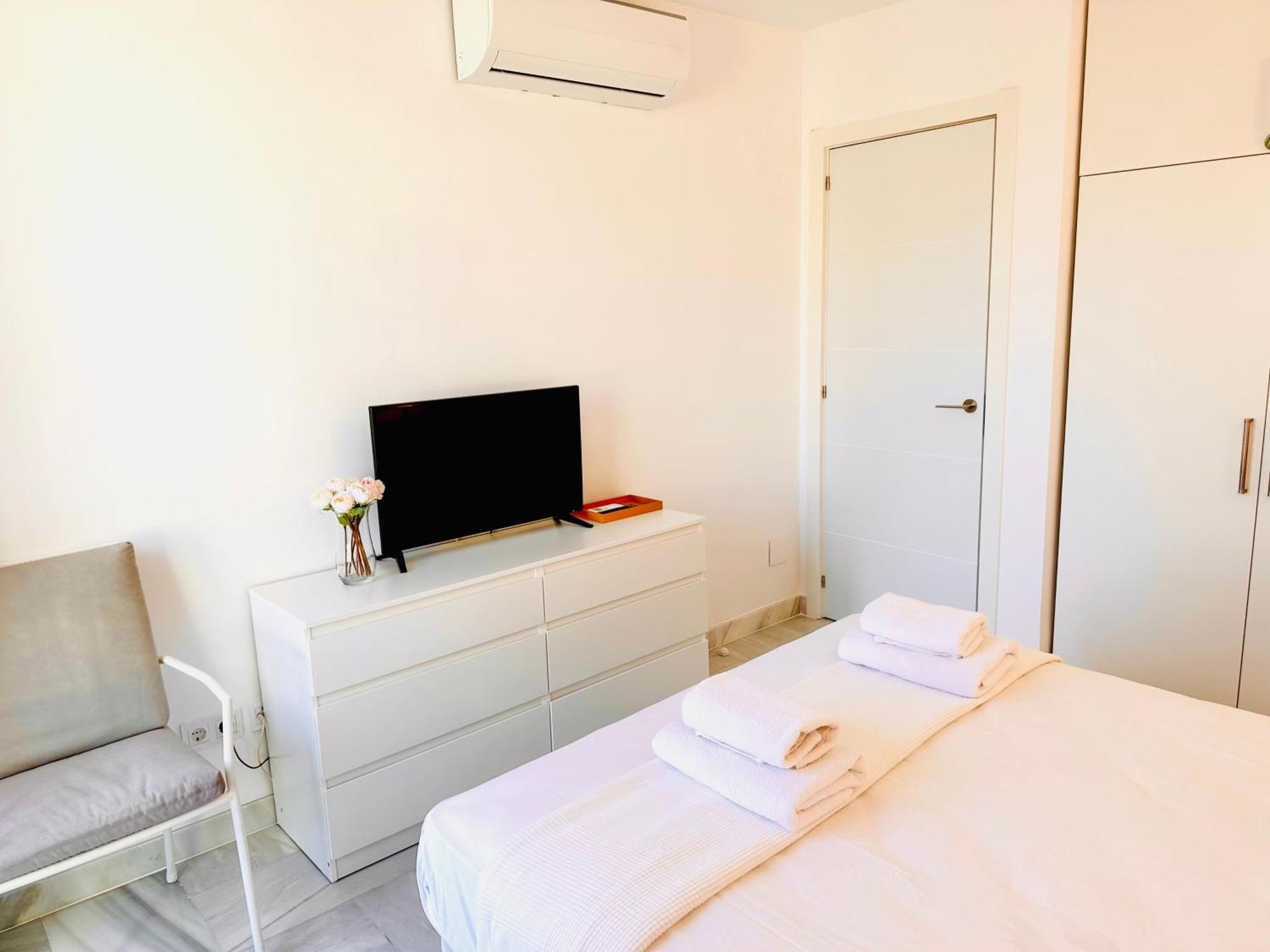 Apartamento, Paradise Sun Beach In Marina 贝纳尔马德纳 外观 照片