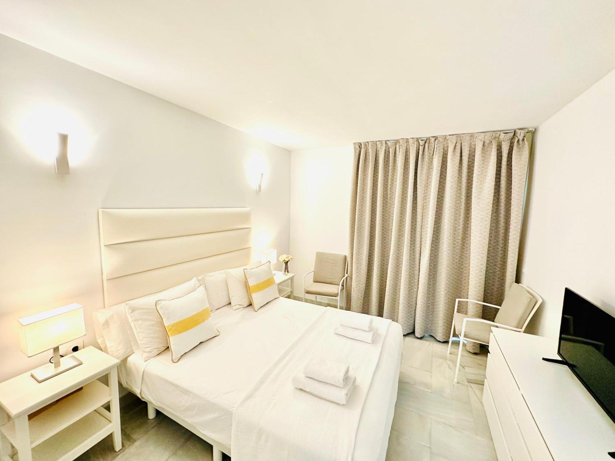 Apartamento, Paradise Sun Beach In Marina 贝纳尔马德纳 外观 照片