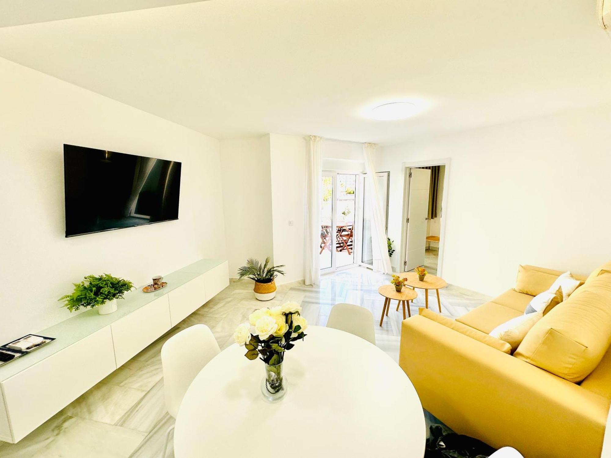 Apartamento, Paradise Sun Beach In Marina 贝纳尔马德纳 外观 照片
