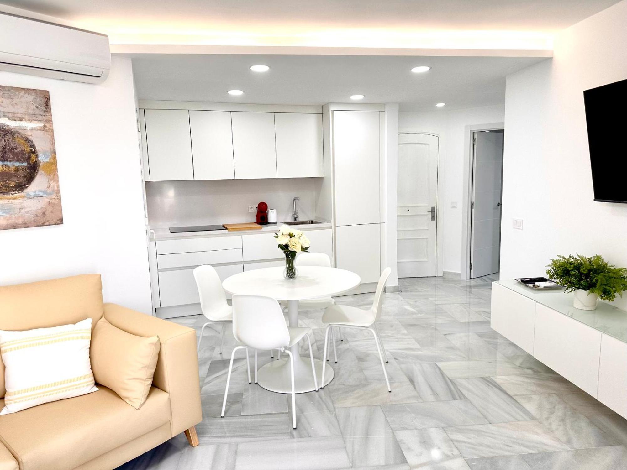 Apartamento, Paradise Sun Beach In Marina 贝纳尔马德纳 外观 照片