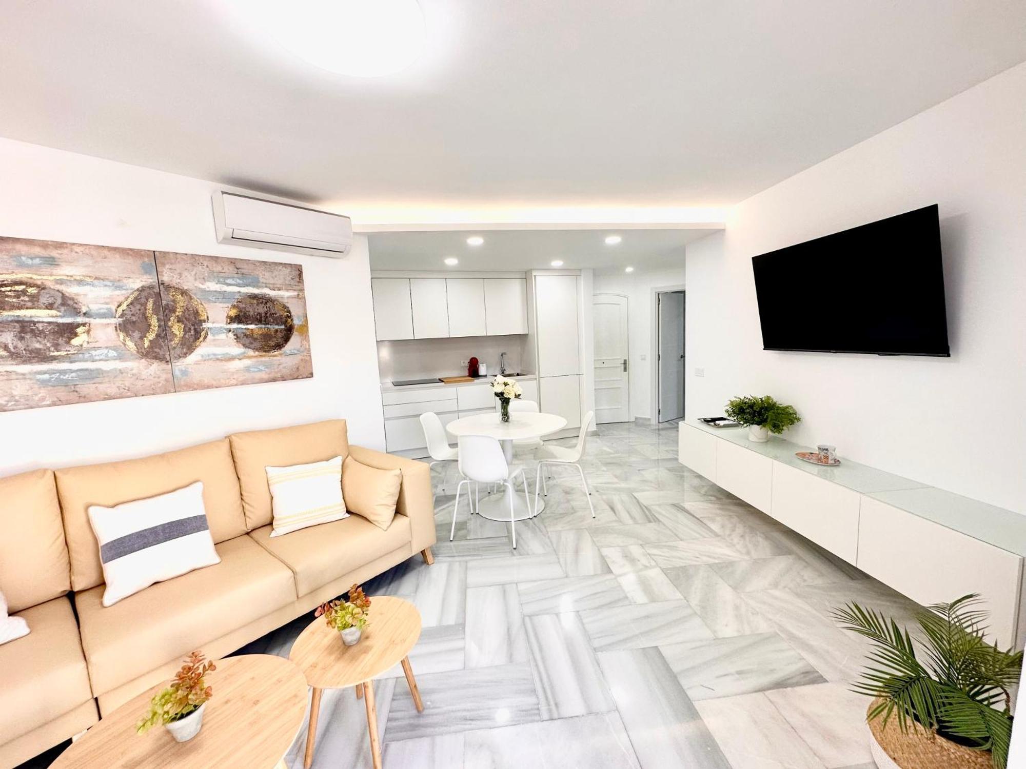 Apartamento, Paradise Sun Beach In Marina 贝纳尔马德纳 外观 照片
