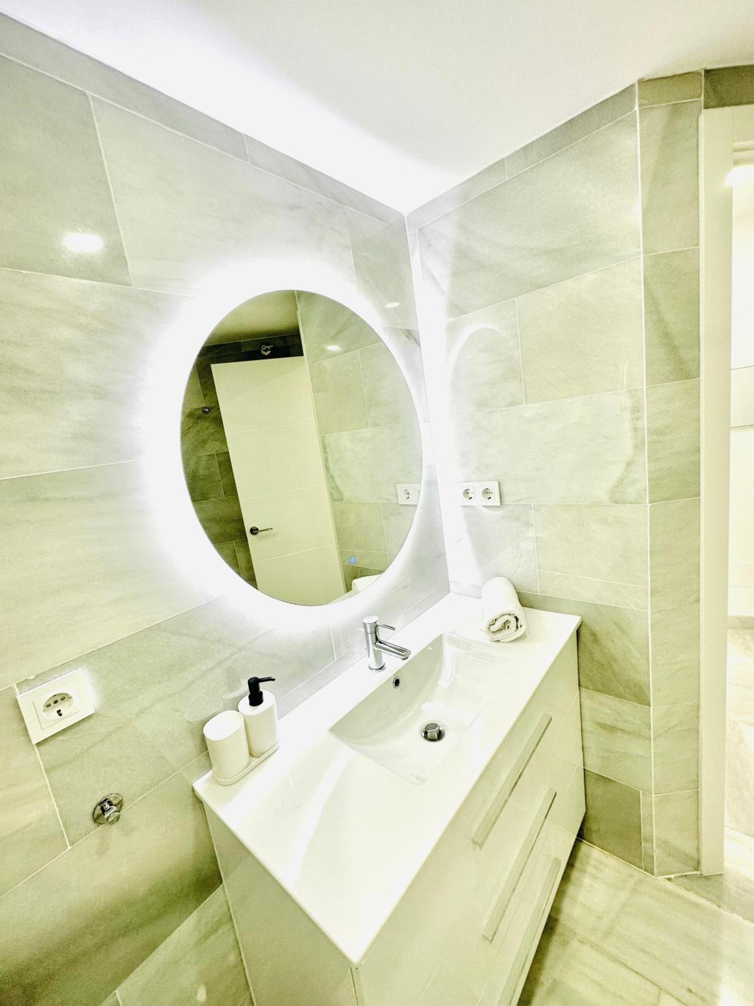 Apartamento, Paradise Sun Beach In Marina 贝纳尔马德纳 外观 照片