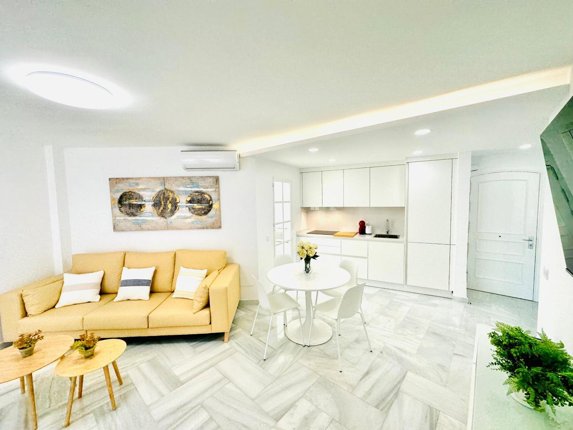 Apartamento, Paradise Sun Beach In Marina 贝纳尔马德纳 外观 照片
